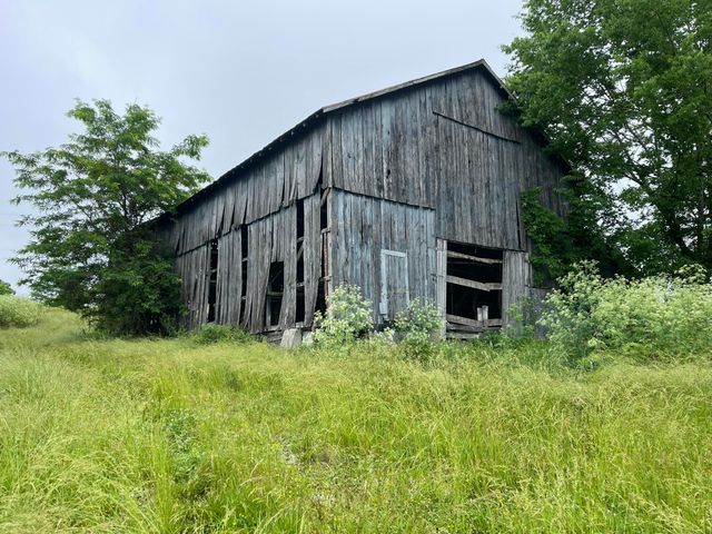 36 Ac Long Road, Lawrenceburg, KY 40342