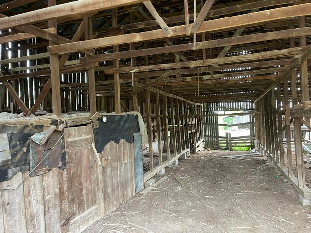 36 Ac Long Road, Lawrenceburg, KY 40342