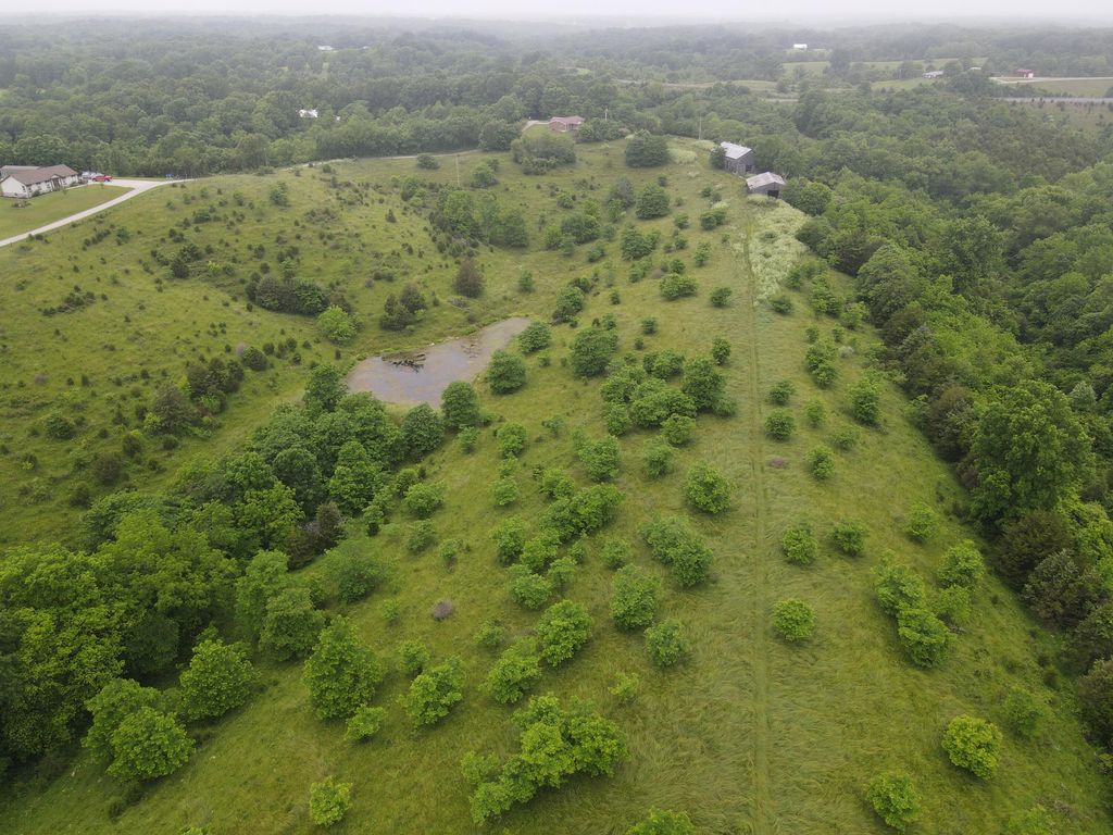36 Ac Long Road, Lawrenceburg, KY 40342