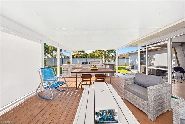 2505 SE 16th PL 1 & 2, Cape Coral, FL 33904