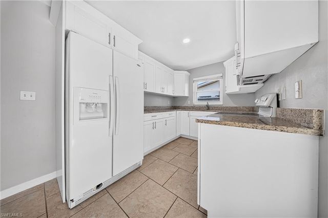 2505 SE 16th PL 1 & 2, Cape Coral, FL 33904