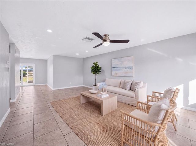 2505 SE 16th PL 1 & 2, Cape Coral, FL 33904