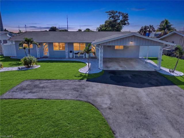 2505 SE 16th PL 1 & 2, Cape Coral, FL 33904
