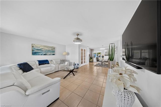 2505 SE 16th PL 1 & 2, Cape Coral, FL 33904