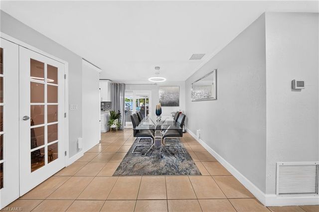 2505 SE 16th PL 1 & 2, Cape Coral, FL 33904