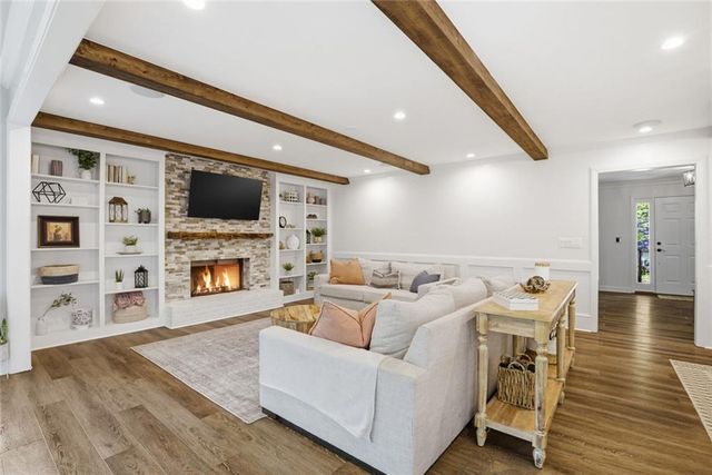 2654 Wood Gate Way SW, Snellville, GA 30078