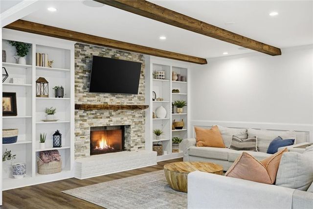 2654 Wood Gate Way SW, Snellville, GA 30078