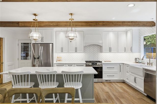 2654 Wood Gate Way SW, Snellville, GA 30078