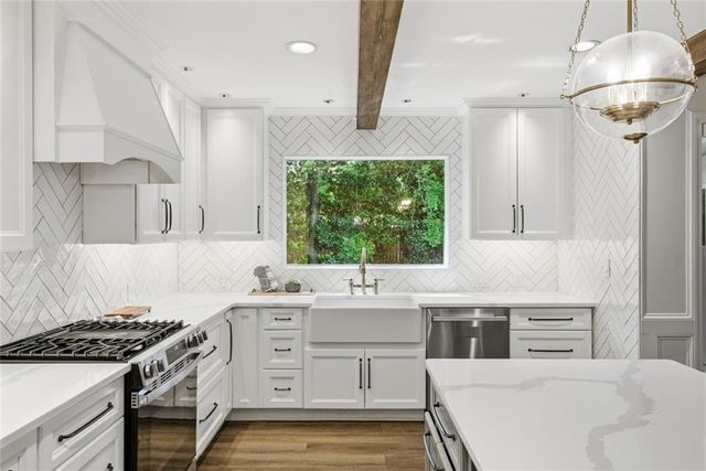 2654 Wood Gate Way SW, Snellville, GA 30078