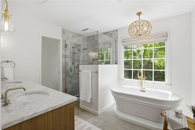 2654 Wood Gate Way SW, Snellville, GA 30078