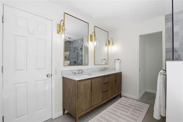 2654 Wood Gate Way SW, Snellville, GA 30078