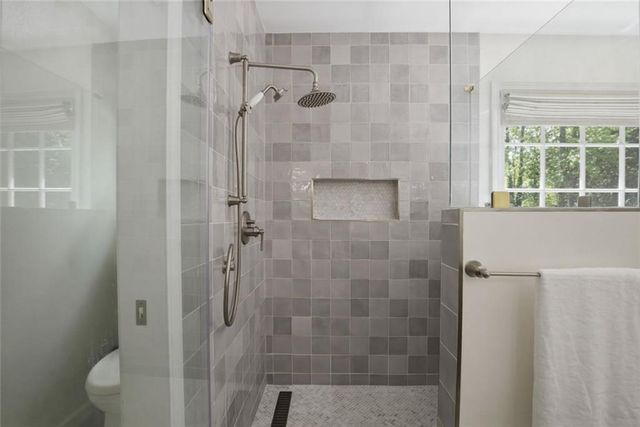 2654 Wood Gate Way SW, Snellville, GA 30078