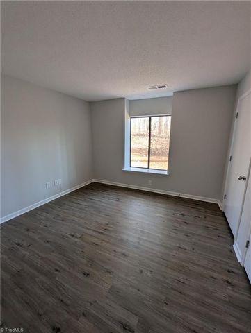 2807 Treestead Circle, Greensboro, NC 27410