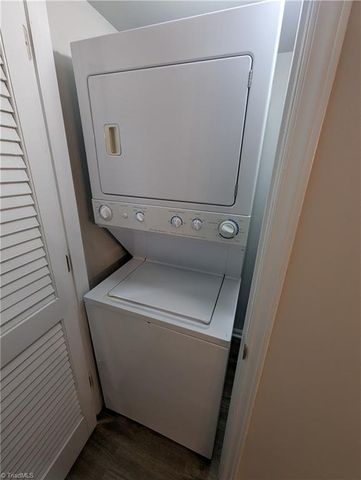 2807 Treestead Circle, Greensboro, NC 27410