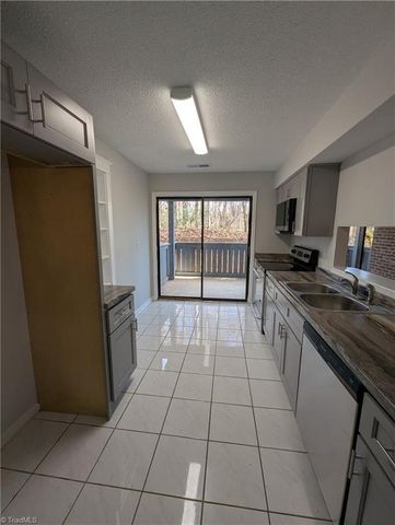 2807 Treestead Circle, Greensboro, NC 27410