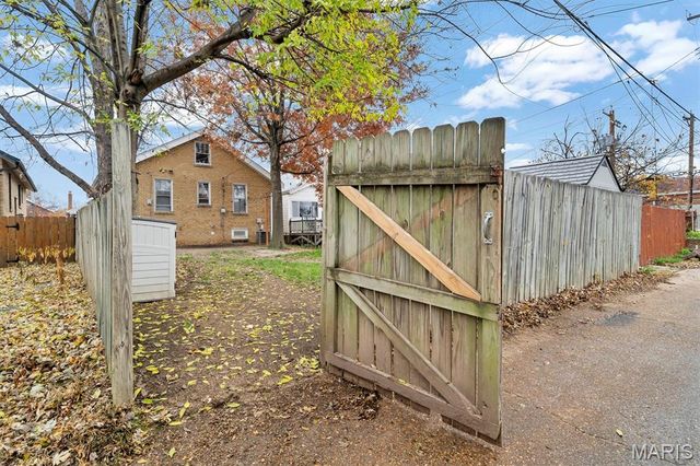 6020 Potomac Street, St Louis, MO 63139