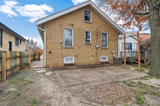6020 Potomac Street, St Louis, MO 63139