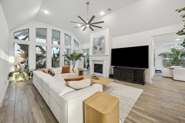 9823 Chapman Trail, Manvel, TX 77578