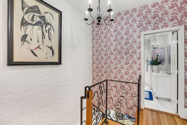 35 Mt Vernon Street 1, Boston, MA 02108