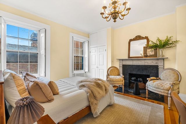 35 Mt Vernon Street 1, Boston, MA 02108