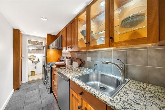 35 Mt Vernon Street 1, Boston, MA 02108