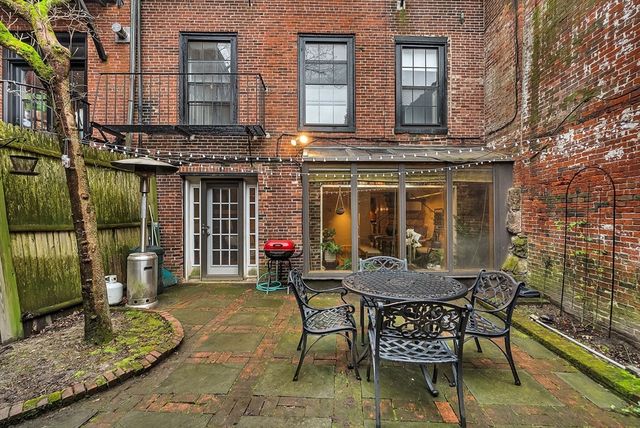 35 Mt Vernon Street 1, Boston, MA 02108