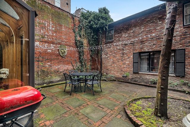 35 Mt Vernon Street 1, Boston, MA 02108