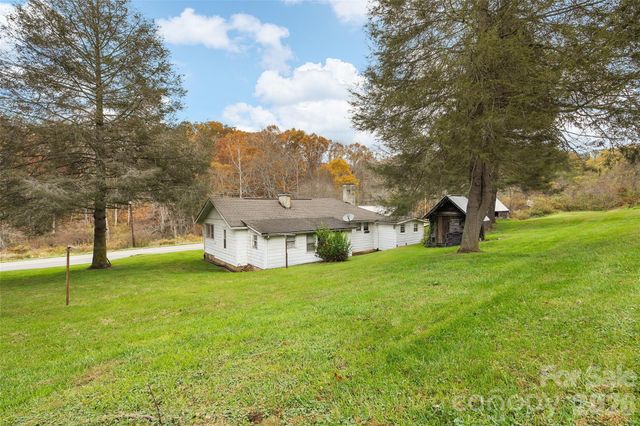 1906 & Tract 1 Ratcliff Cove Road, Waynesville, NC 28786