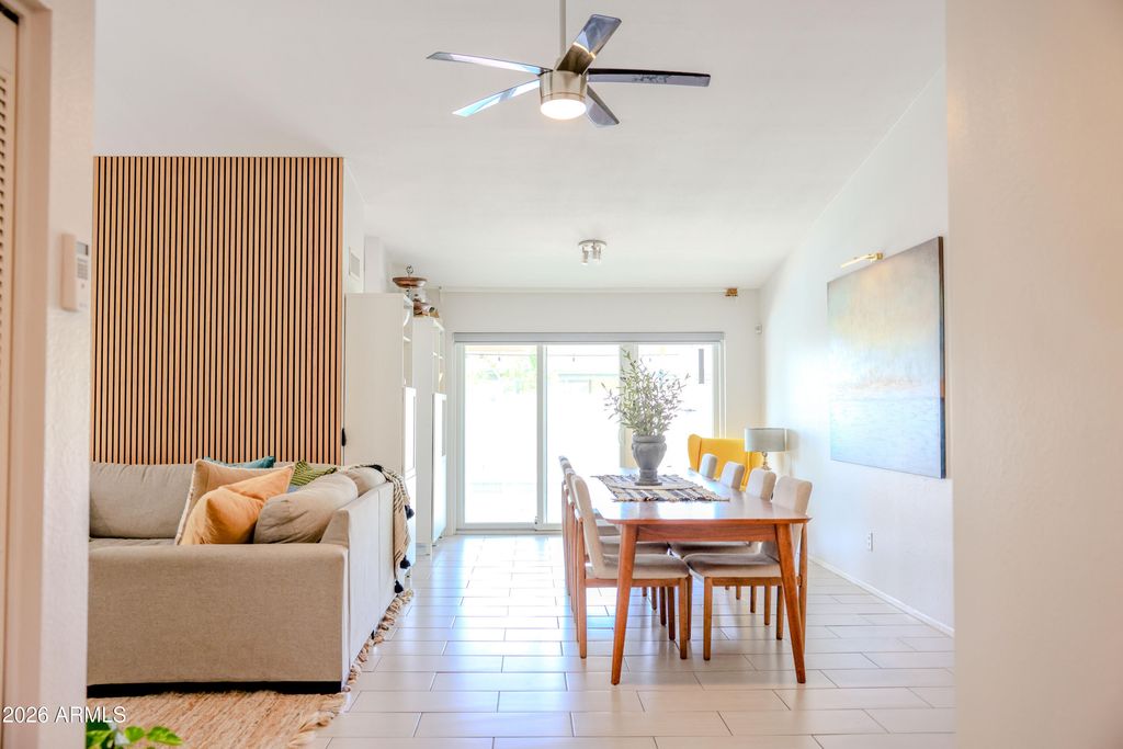 Image 25 of property listing at 10130 W MEADOWBROOK Avenue, Phoenix, AZ 85037