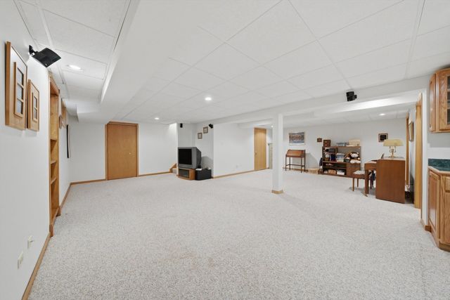 16555 Grants Trail, Orland Park, IL 60467