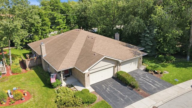 16555 Grants Trail, Orland Park, IL 60467