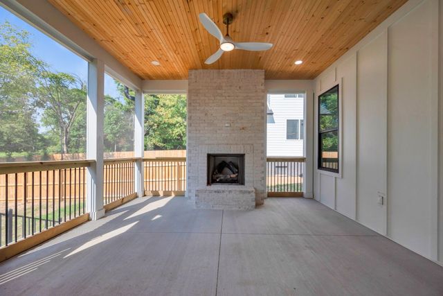 6398 Highway 100, Nashville, TN 37205