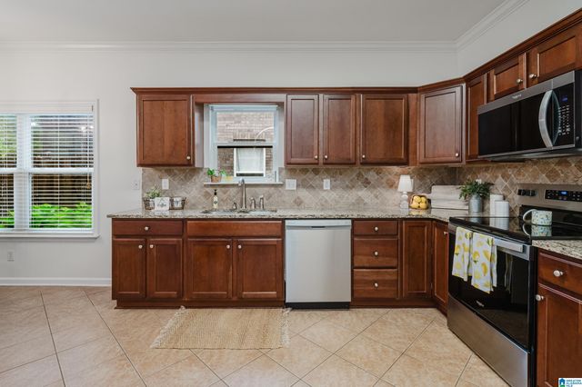 2824 OXMOOR GLEN DRIVE, Birmingham, AL 35211