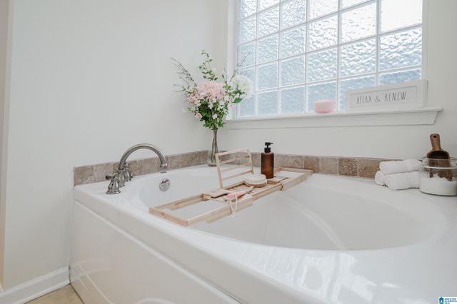 2824 OXMOOR GLEN DRIVE, Birmingham, AL 35211