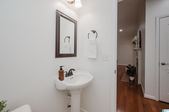 2824 OXMOOR GLEN DRIVE, Birmingham, AL 35211