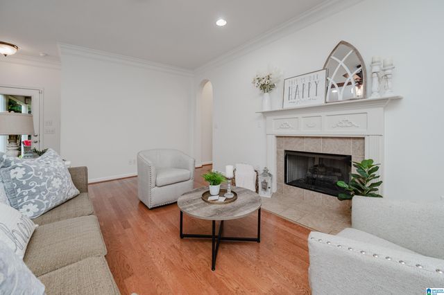 2824 OXMOOR GLEN DRIVE, Birmingham, AL 35211