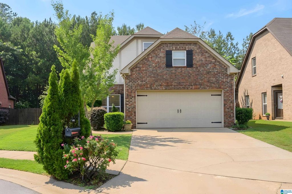 2824 OXMOOR GLEN DRIVE, Birmingham, AL 35211
