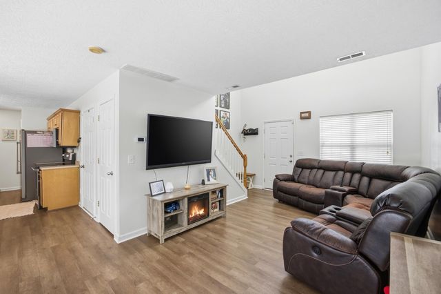 143 Pickett Lane, Georgetown, KY 40324