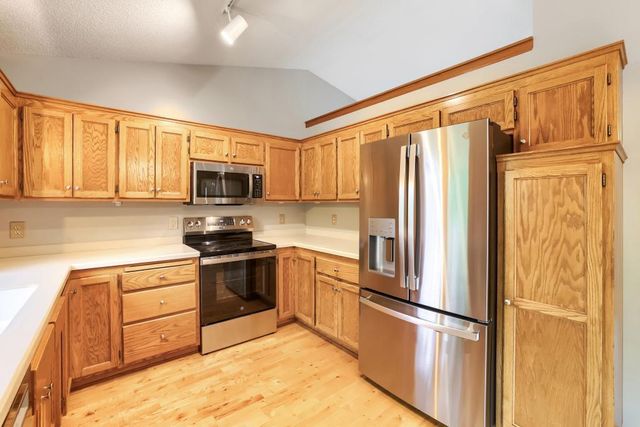 6625 White Birch Court, Lino Lakes, MN 55014