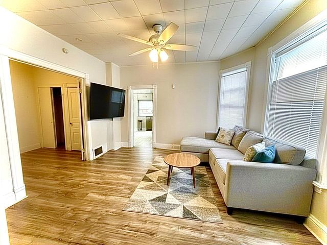 763 Saint Anthony Avenue, Saint Paul, MN 55104