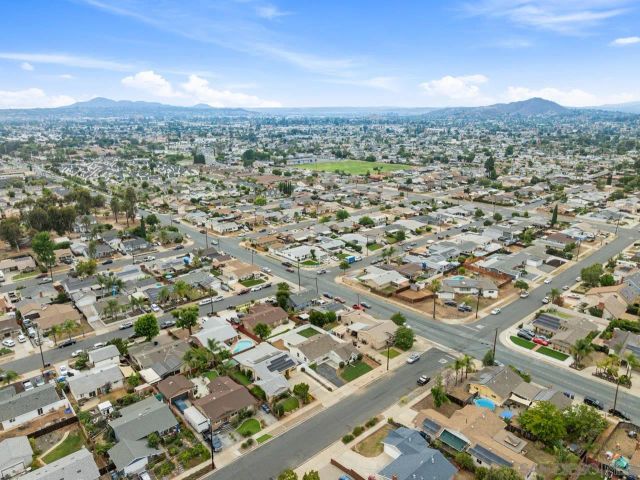 812 Alveda Ave, El Cajon, CA 92019