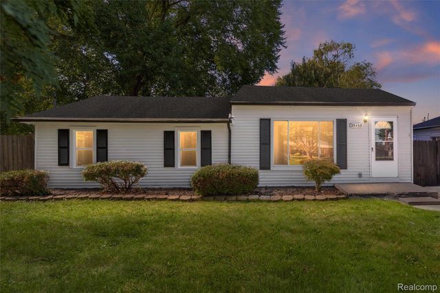 25453 Pine View Avenue, Warren, MI 48091