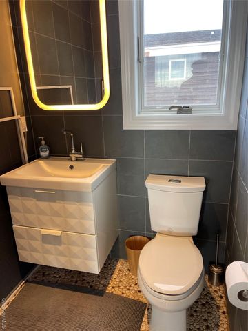 7 Pond Point Road, Westhampton Beach, NY 11978