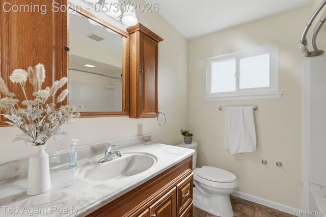 26268 Patricia Avenue, Warren, MI 48091