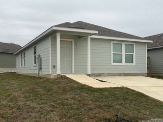 1035 JANZEN, San Antonio, TX 78221