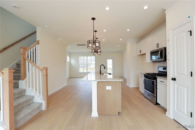 7855 Alexandria Dr, Moseley, VA 23832