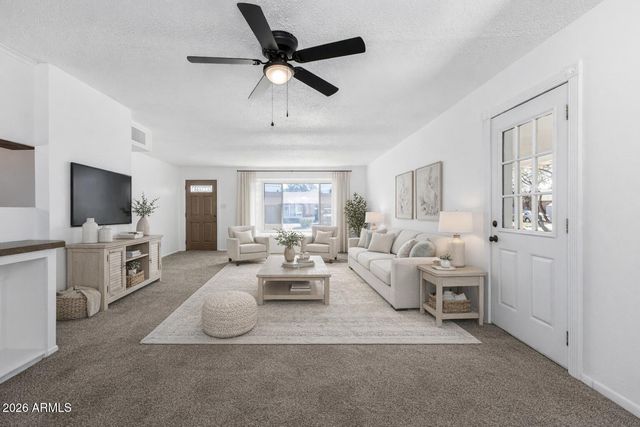 8636 E WINDSOR Avenue, Scottsdale, AZ 85257