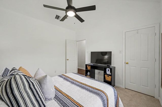 7110 Nickaburr Creek Drive, Magnolia, TX 77354