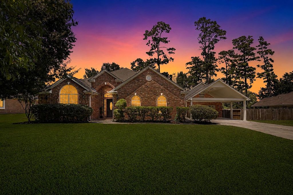 7110 Nickaburr Creek Drive, Magnolia, TX 77354