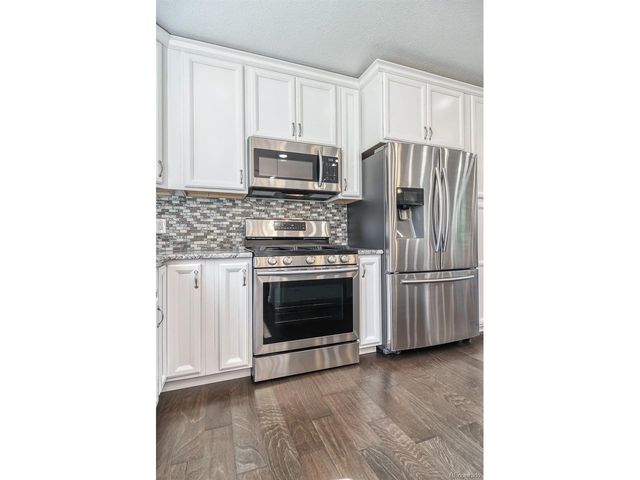 8246 S Dover St, Littleton, CO 80128